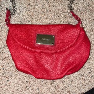 nine west cross body purse